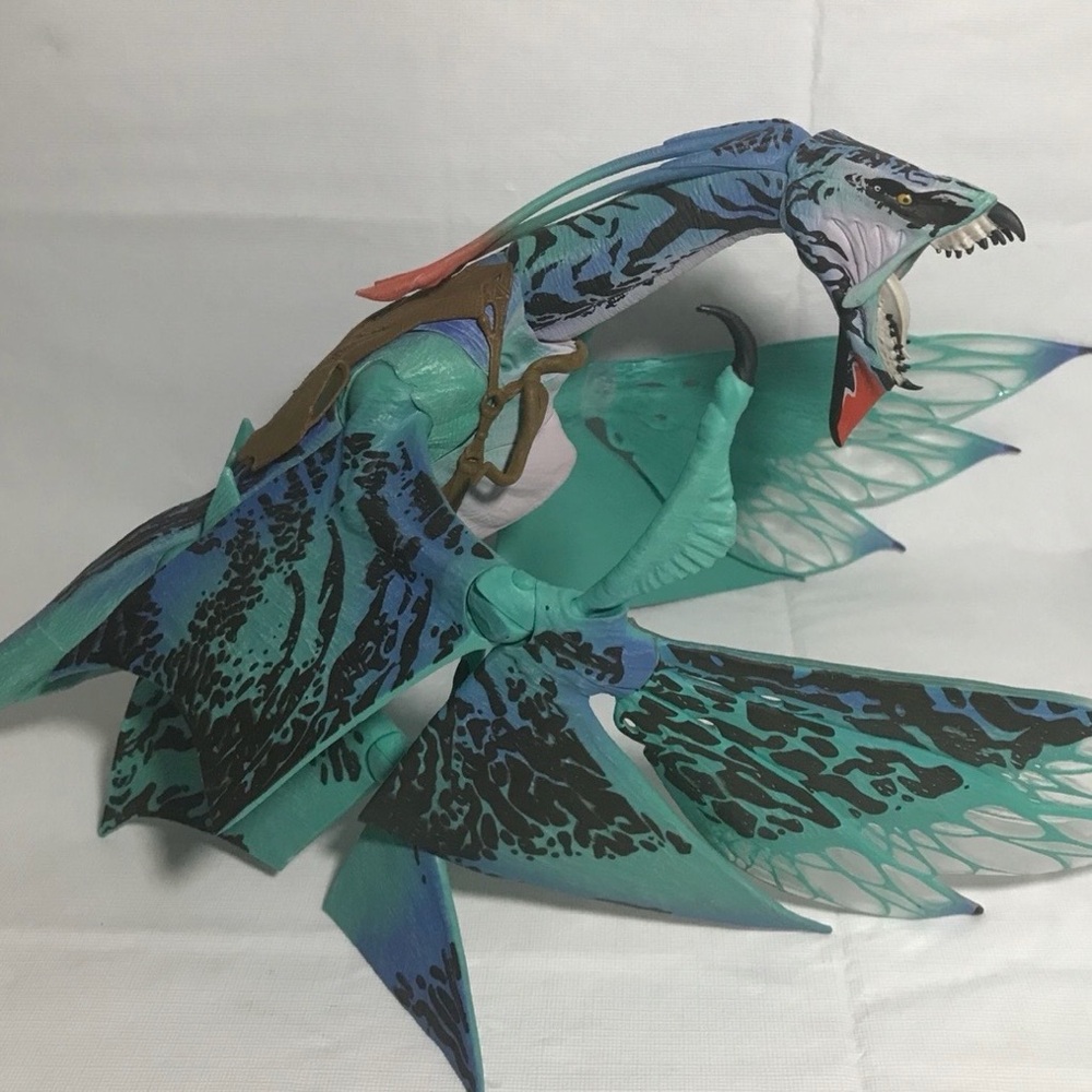 McFarlane Toys Avatar Jake Sulley's 25”x1 7” Long Banshee Bob Mega Action Figure - Picture 2 of 4
